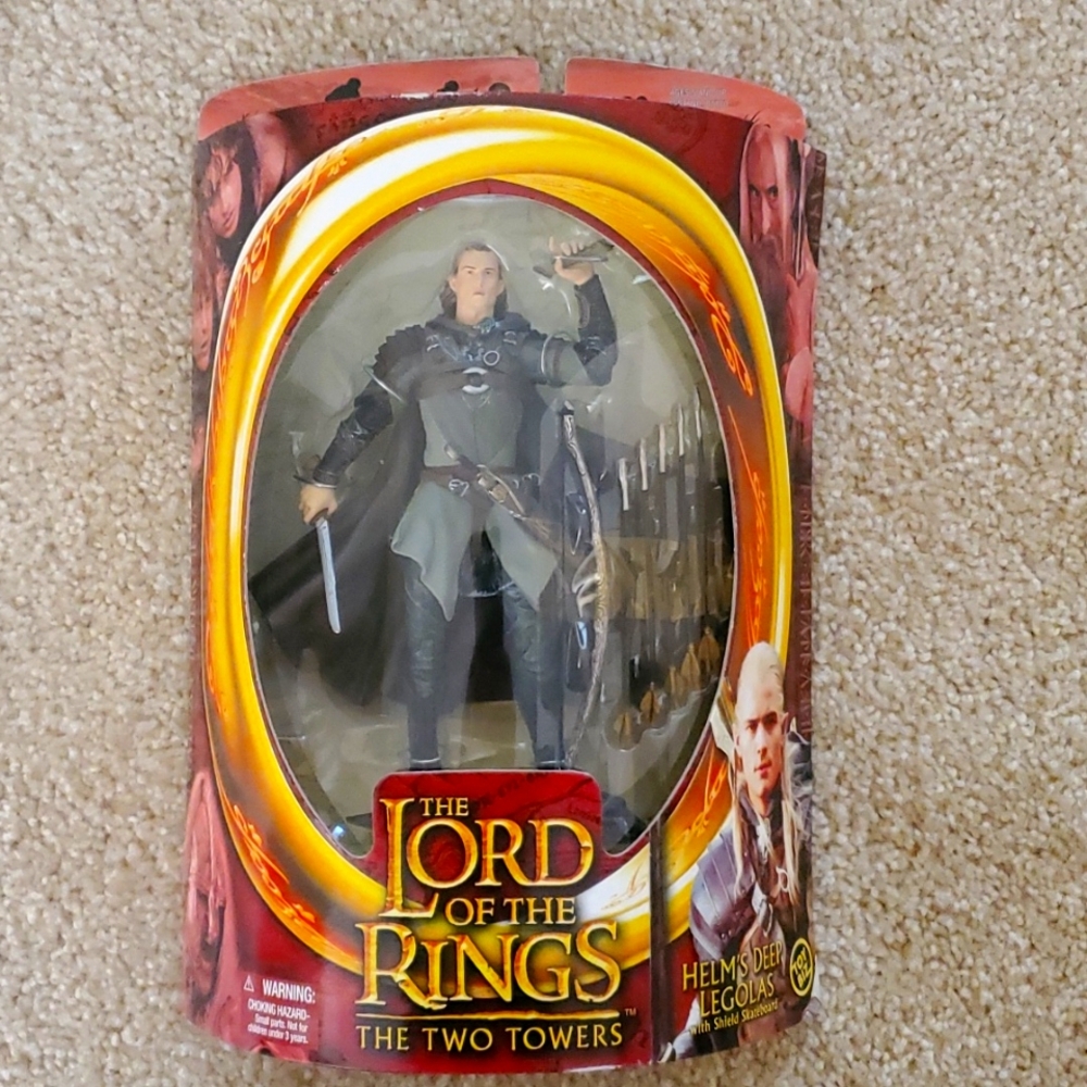 The Lord of The Rings Helm's Deep Legolas NIB